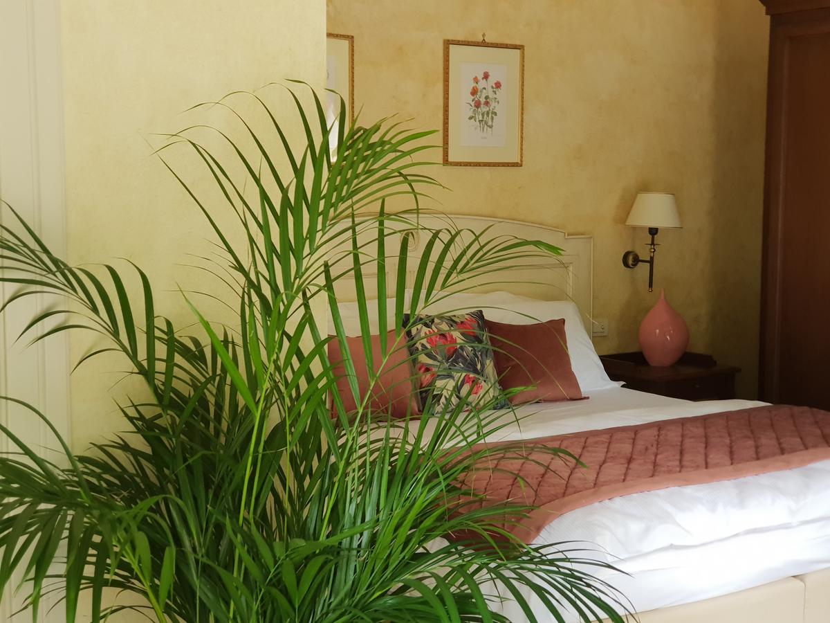 I Giardini Segreti Di Villa Marcello Marinelli ชิซอน ดิ วาลมาริโน ภายนอก รูปภาพ
